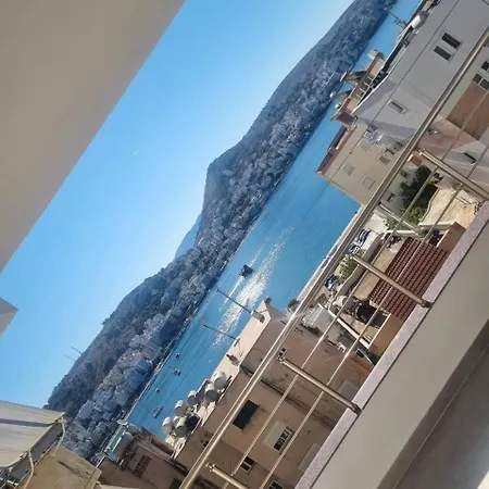 Eleni House * Sarandë